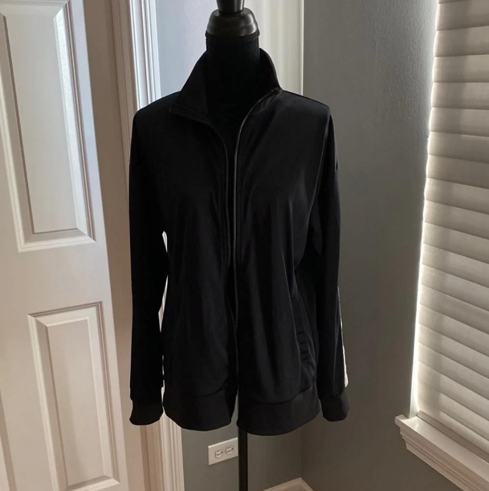 Dry fit vs hoodie